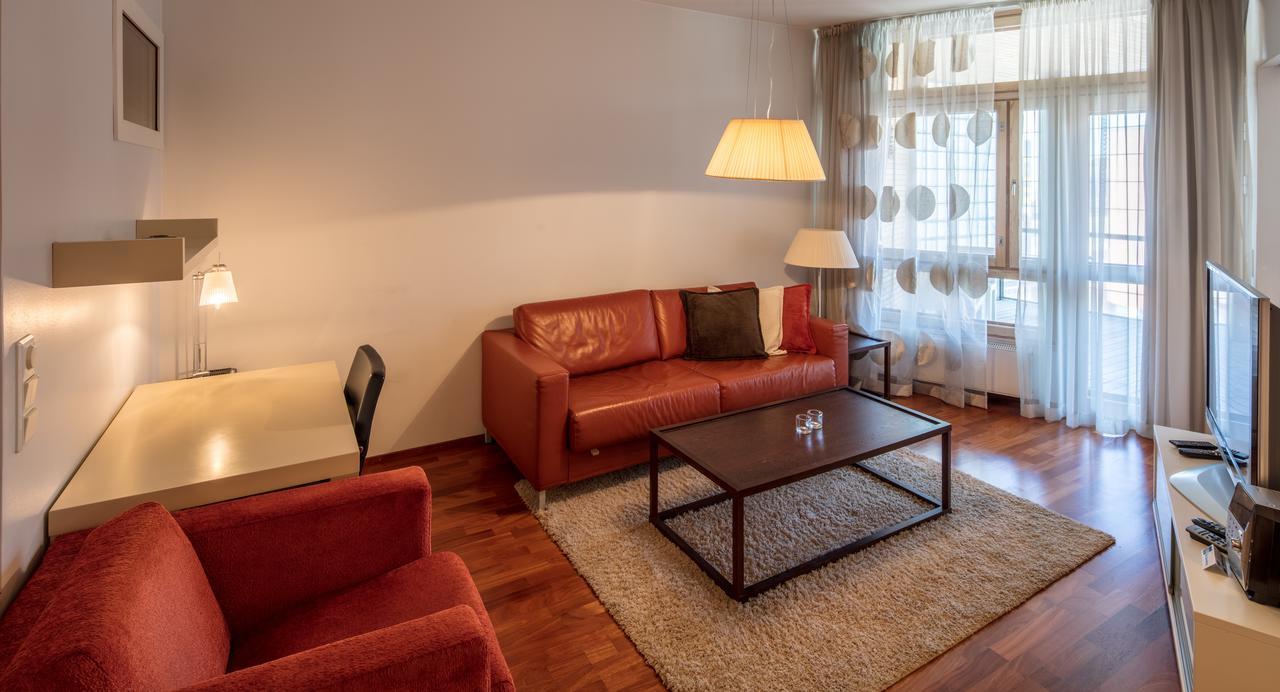 Appartamento City Center Park View Studio With Sauna And Balcony Helsinki Esterno foto