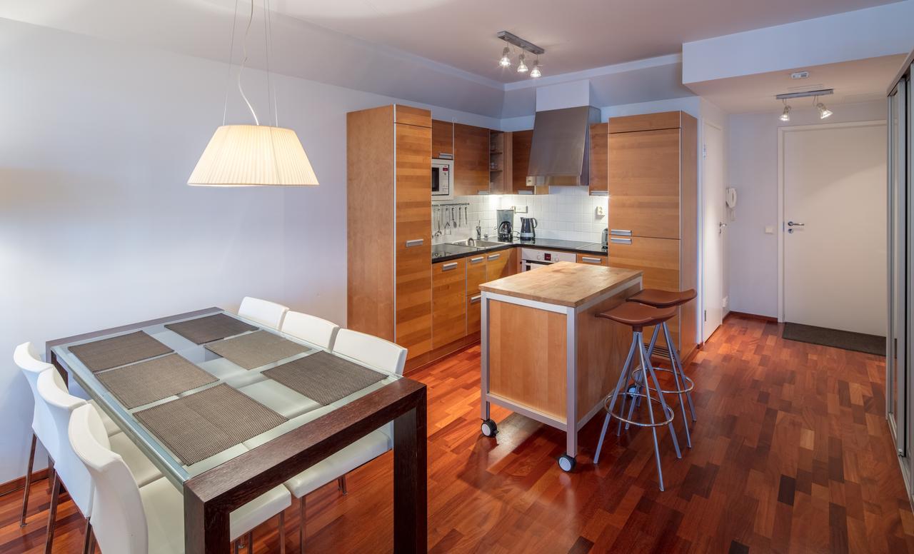 Appartamento City Center Park View Studio With Sauna And Balcony Helsinki Esterno foto